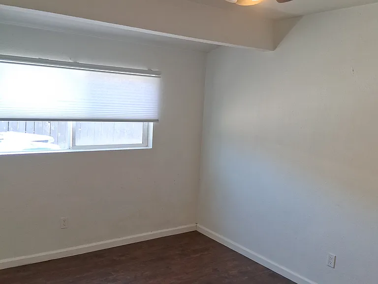 327 S Wayfield St — Photo 9