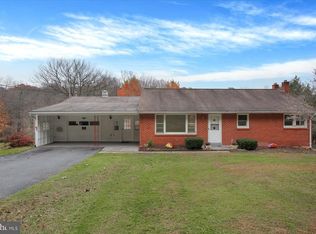 7337 Fishing Creek Valley Rd, Harrisburg, PA 17112