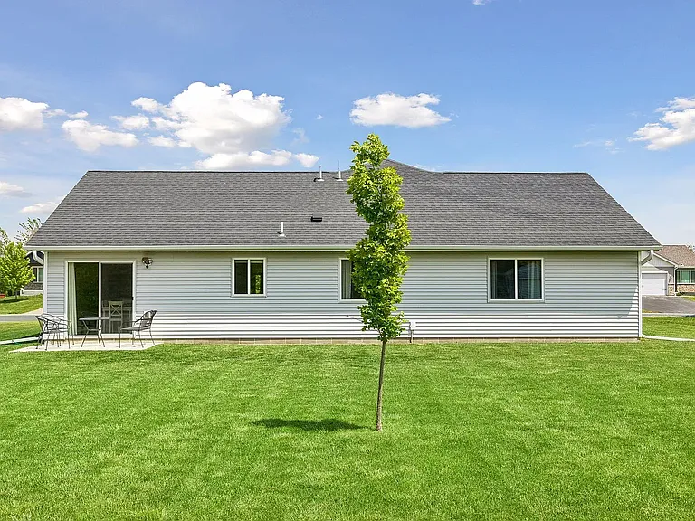 720 Deer Trl — Photo 30