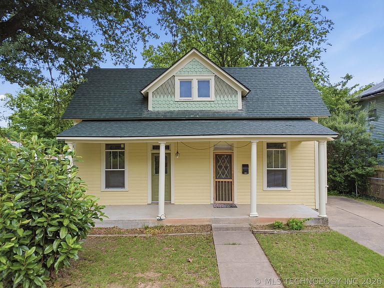 Listing photo 3