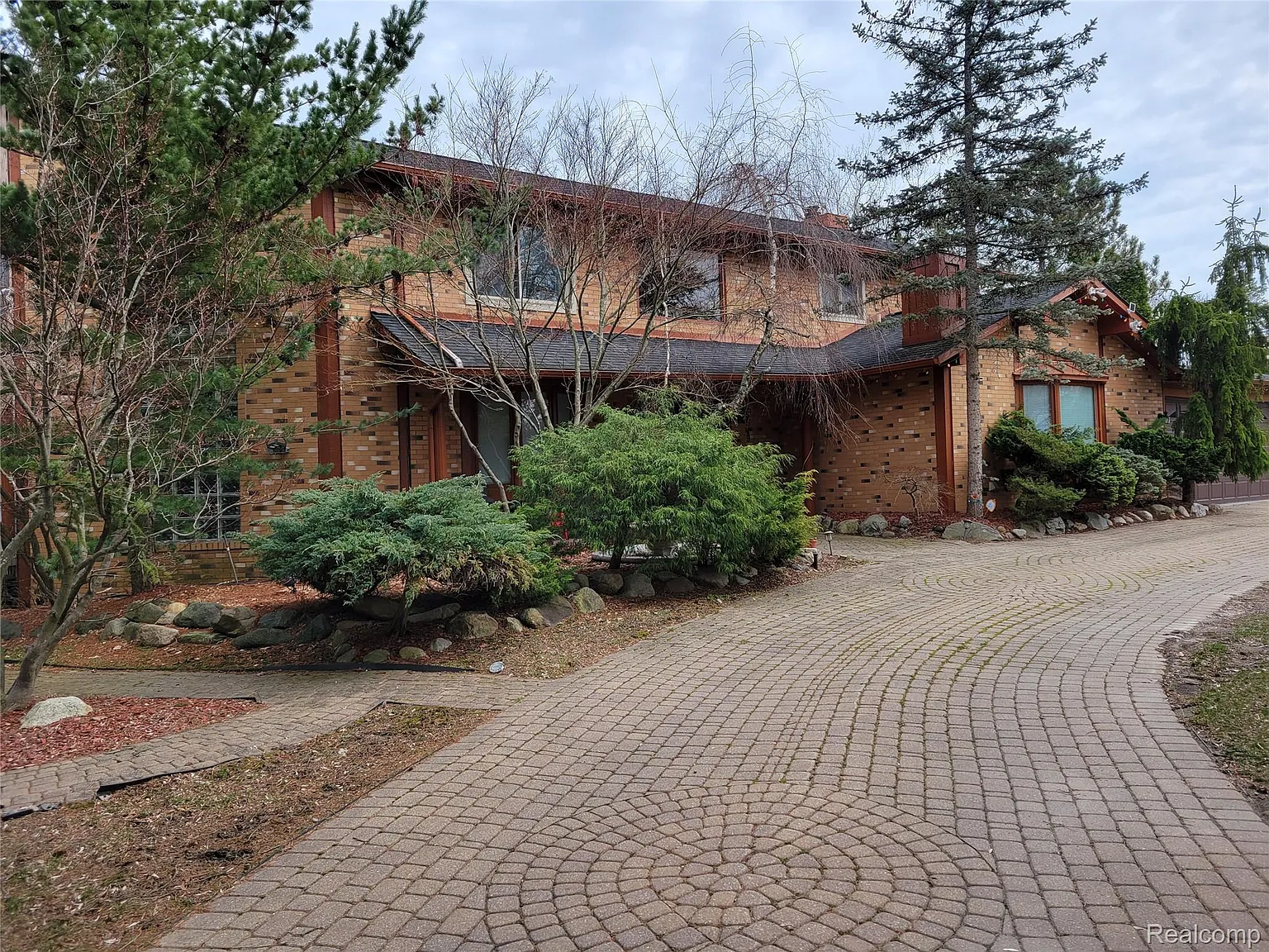 5549 Perrytown Dr photo 1