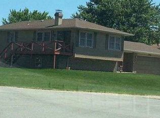 172 Park Pl, Hebron, IN 46341