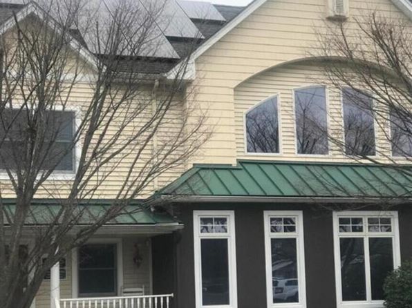 83 N Main St APT C