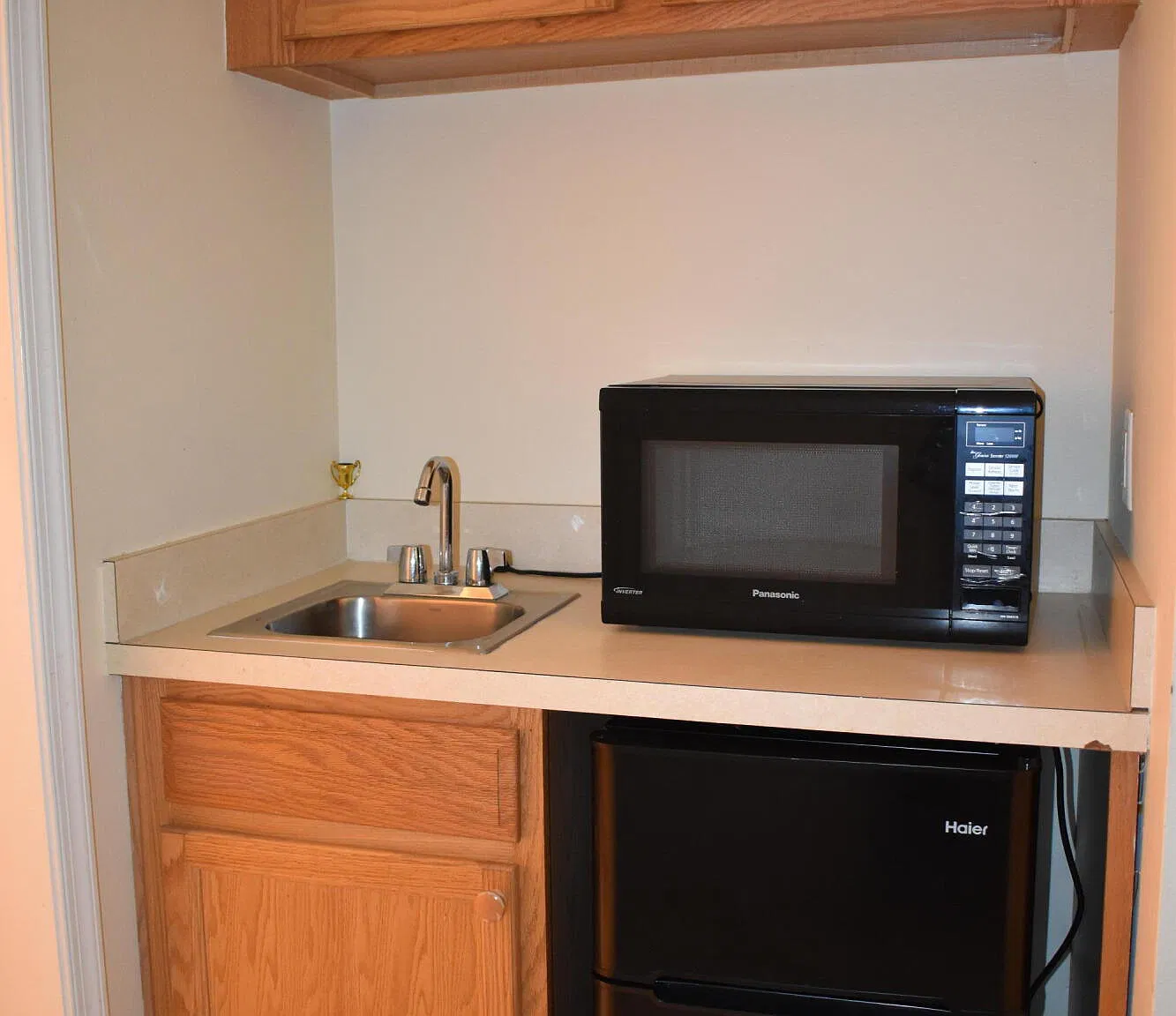 Studio, 1.0 bath, 400 sqft, $1,195 — Photo 3