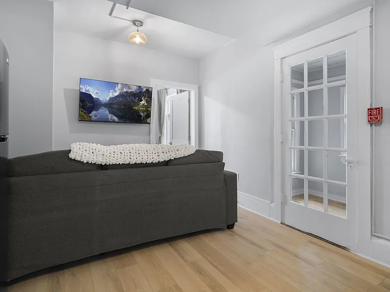 104 Harvard Pl — Photo 143