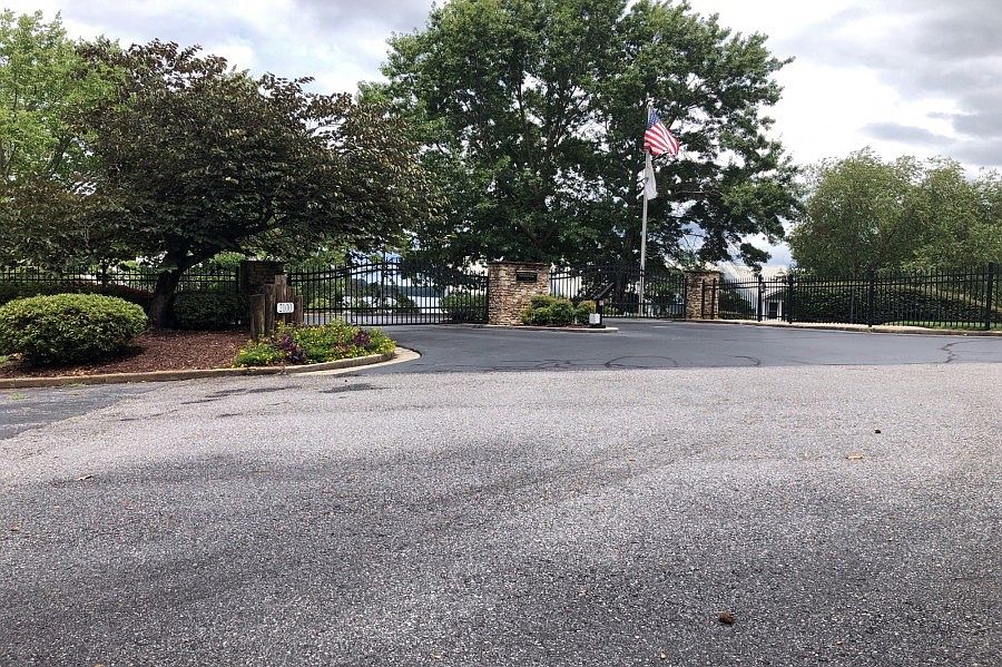 2nd image of 2100 Habersham Marina Rd APT 201B