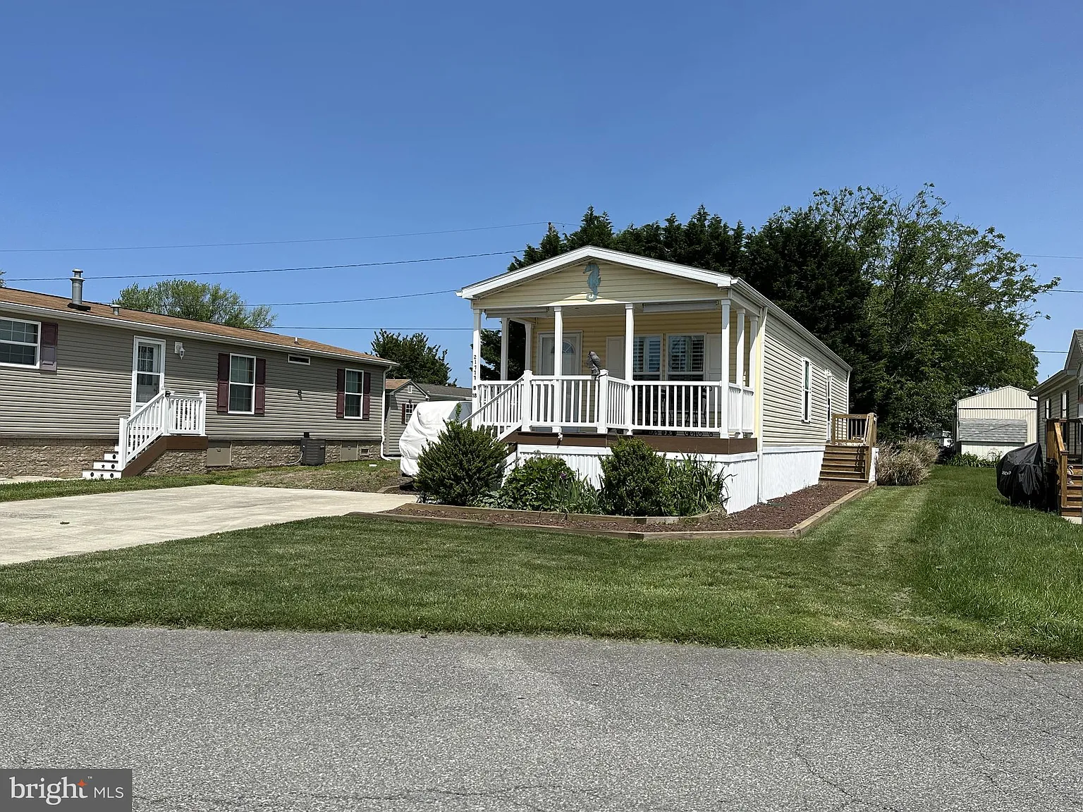 21777 B St photo 1