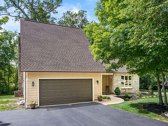 4th image of 10842 Tioga Springs Cir