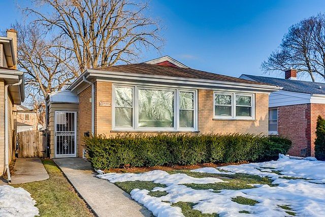 1st image of 8231 Kildare Ave