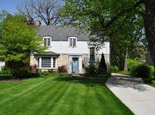 236 Addison Rd, Riverside, IL 60546