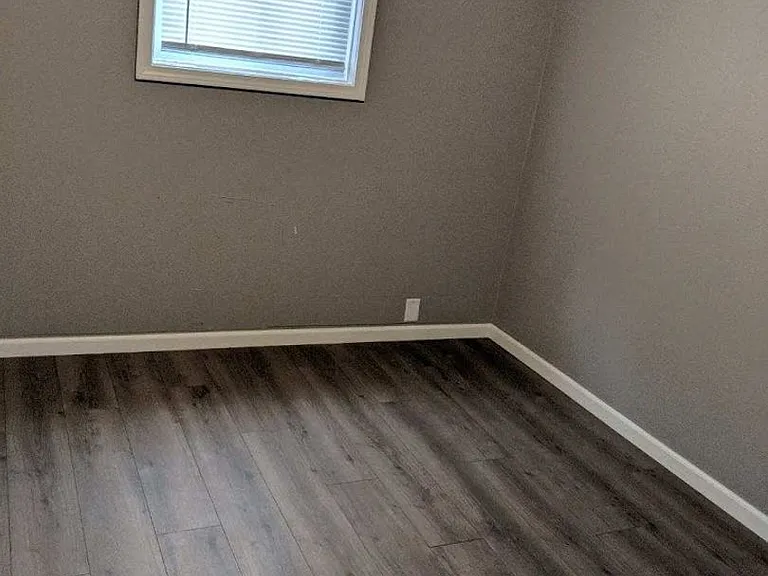 1507 Avon St — Photo 5