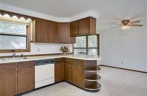 5th image of 178 Fruitwood Ter