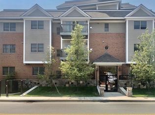 560 Lebanon St UNIT 301, Melrose, MA 02176