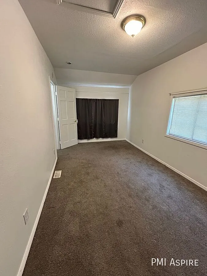 2 bed, 1.0 bath, 821 sqft, $1,799 — Photo 4