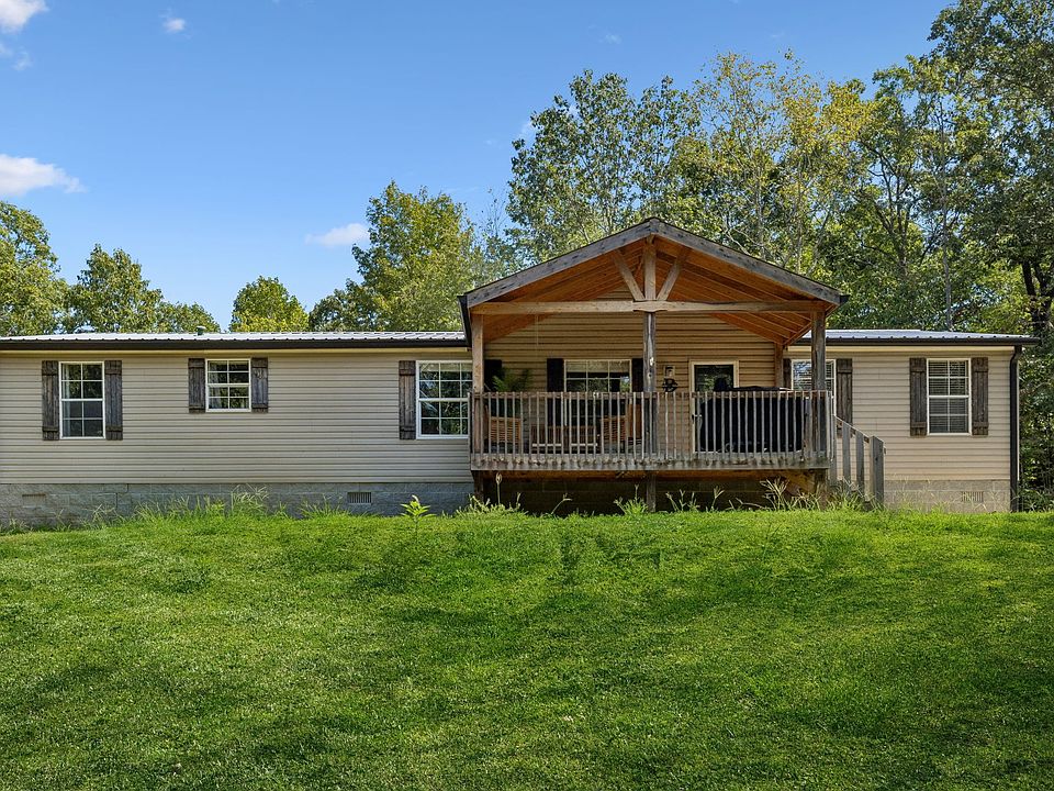1st image of 318 Lucas Ridge Ln