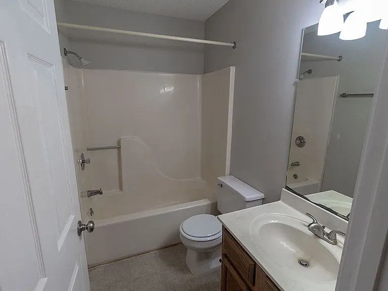 3602 Hermitage Rd — Photo 8