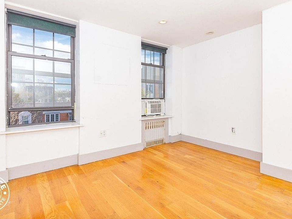 1st image of 233 Jefferson St #6U