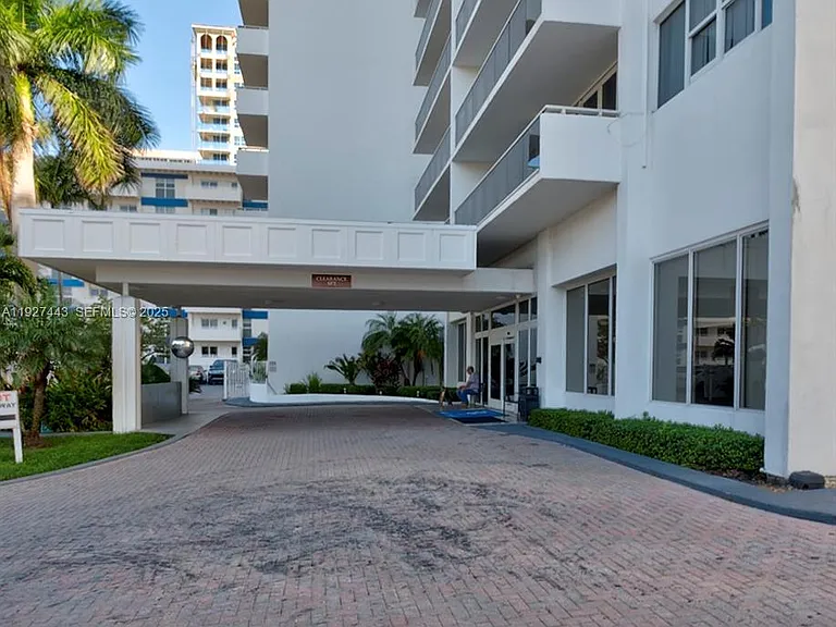 3140 S Ocean Dr #511 — Photo 39