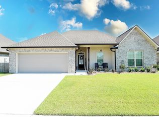 221 Peacock Pointe, Thibodaux, LA 70301