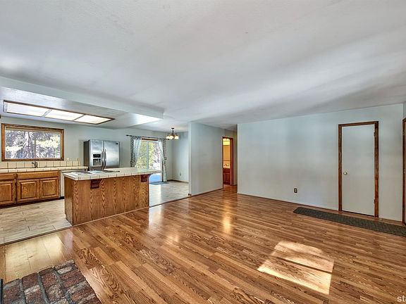 4th image of 777 Zuni St