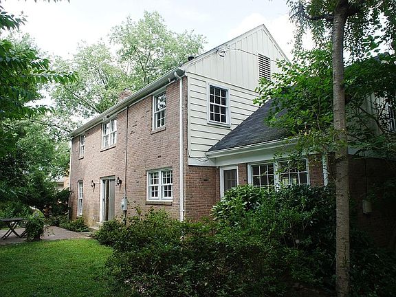 5th image of 11844 Farmland Dr