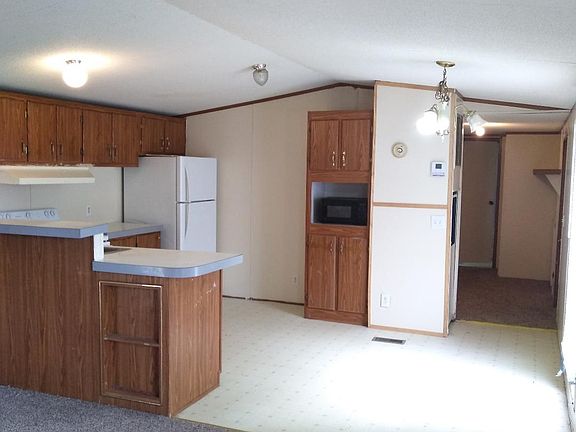 2nd image of 13910 N Expressway 281 APT 14