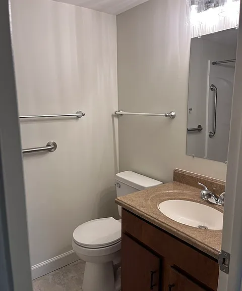 200 Chapel Ct #102 — Photo 8