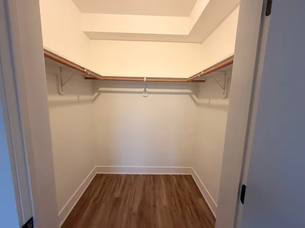 522 Cliff St, Fairview, NJ