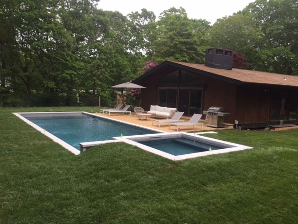 1st image of 23 Fox Hunt Ln #8