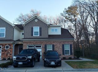 832 Harvest Green Ln #832, Chesapeake, VA 23320