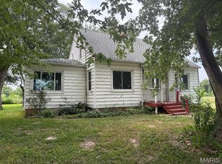 9609 Country Club Rd, Sparta, IL 62286