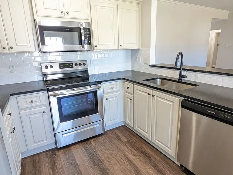 311 Dogwood St — Photo 6