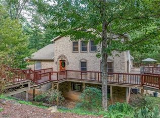 937 Ostin Creek Trl, Mill Spring, NC 28756