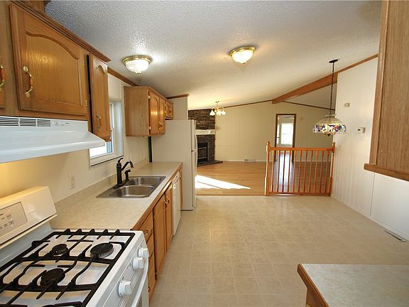 2nd image of 126 Eagle Pointe Ests