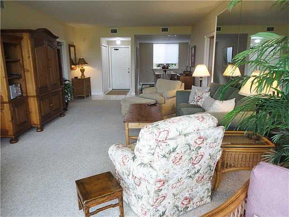 4th image of 12394 NW Harbour Ridge Blvd #5