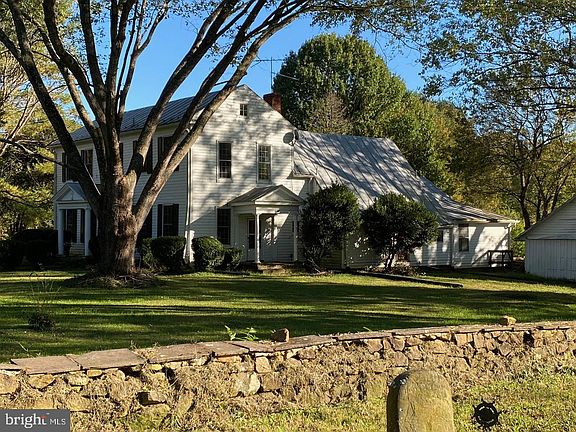 4th image of 17458 Fleetwood Ln