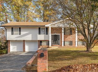 4725 Briarwood Cir, Chattanooga, TN 37416