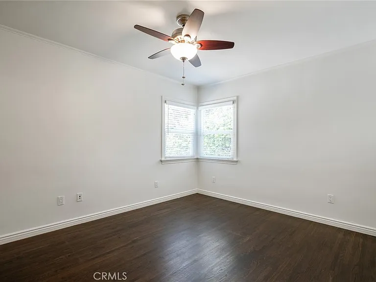 2526 Purdue Ave — Photo 19