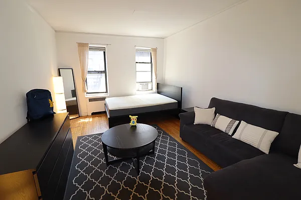 Rented by Corcoran | media 12