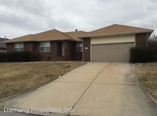 409 Spruce Ave, Nixa, MO 65714