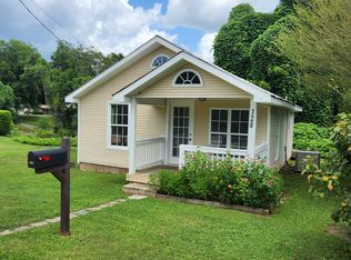 128 Goudlock St, Dahlonega, GA 30533