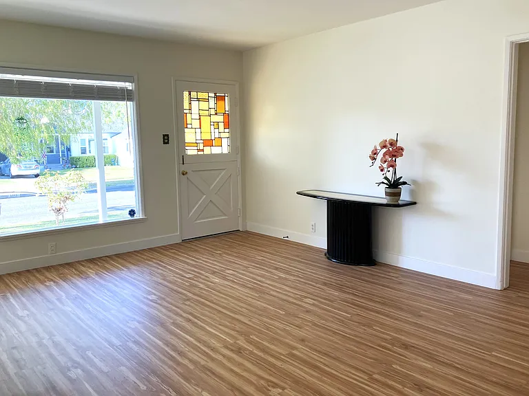 3712 Deerford St — Photo 3