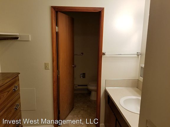 5th image of 1701 E Reserve St APT 20