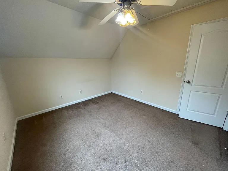 149 Bridgewater Cir — Photo 6