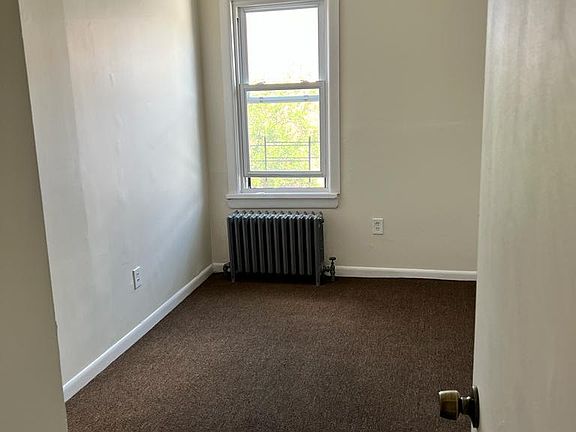 4th image of 310 S 4th Ave Floor 3