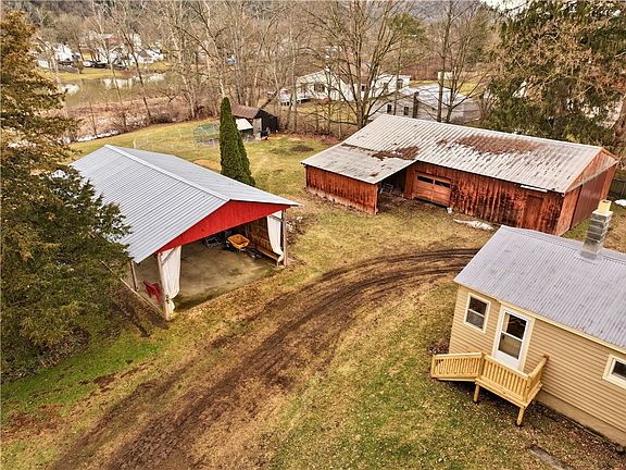 3rd image of 16 Ithaca Rd