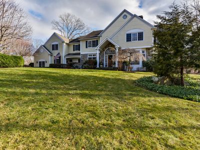 7 Harvest Ln, Weston, CT, 06883