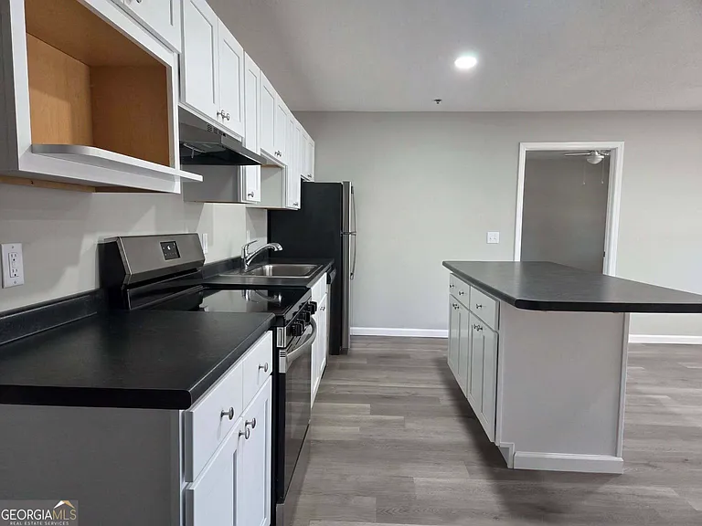 311 Jerriel St — Photo 11