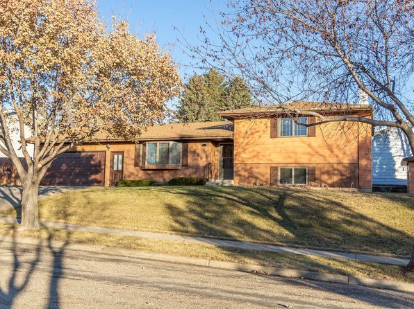 3238 Begonia Ave Bismarck Nd 58501 Zillow