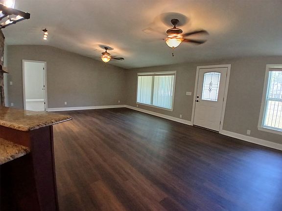 5th image of 54234 Hazel Jones Rd